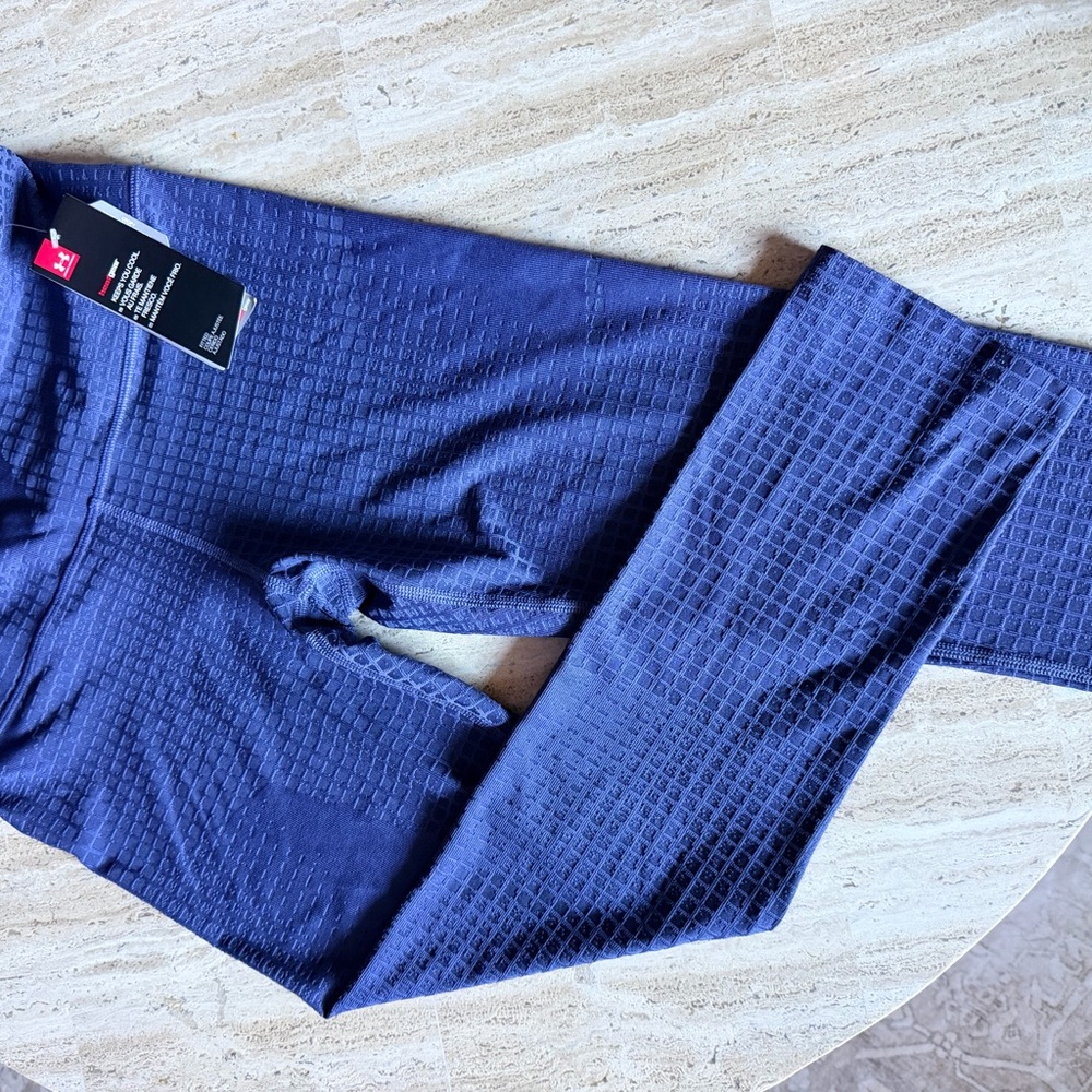 Under Armour Navy Textured Leggings MEDIUM